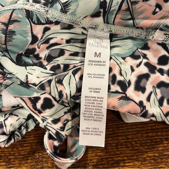 Balance Collection tropical print halter mini dress size medium - Picture 7 of 9